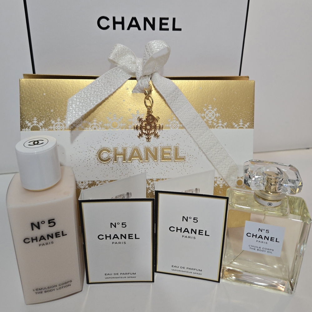 CHANEL No 5 BUNDLE:No 5 Body Oil 3.4 OZ+ Body Lotion 6.8OZ &Bonus,Charm, Box.